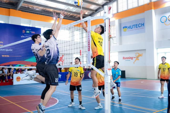 49 đội bóng hội tụ tại HUTECH, mở màn vòng Loại Bóng chuyền Đại hội Thể thao Sinh viên toàn quốc 2026 107