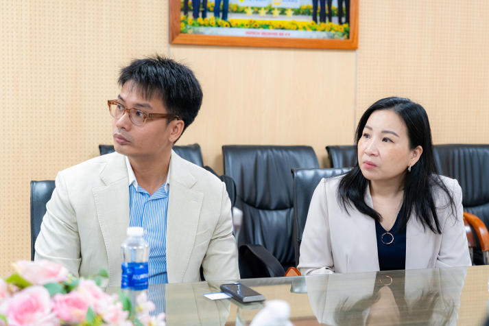 Thêm cầu nối trải nghiệm quốc tế cho sinh viên HUTECH qua buổi làm việc cùng Northeastern University (Hoa Kỳ) 45