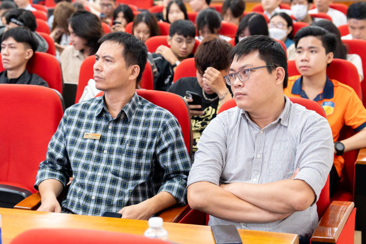 HUTECH tổ chức Hội thảo Khoa học Quốc gia “Ứng dụng Trí tuệ Nhân tạo trong Giáo dục” vào ngày 13/12 tới 33