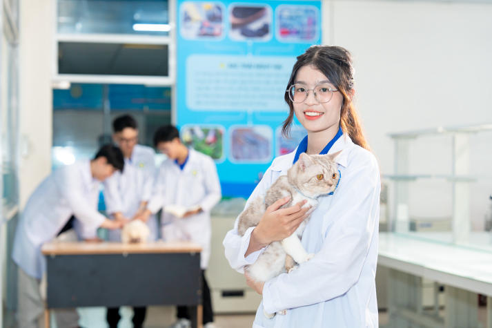 [Ảnh] Khám phá loạt “tọa độ” học tập, thực hành và rèn luyện thú vị tại HUTECH 31