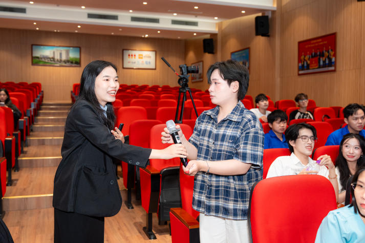 “Dám nghĩ - Dám làm - Dám tỏa sáng”: Hành trang đầu tiên của tân sinh viên Viện Văn hóa - Nghệ thuật - Thể thao 69