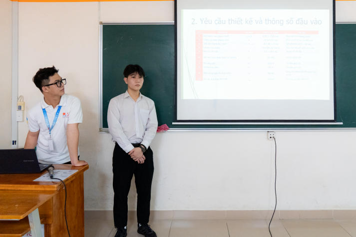 Sinh viên VJIT phát huy tư duy sáng tạo qua các đề tài nghiên cứu khoa học 71