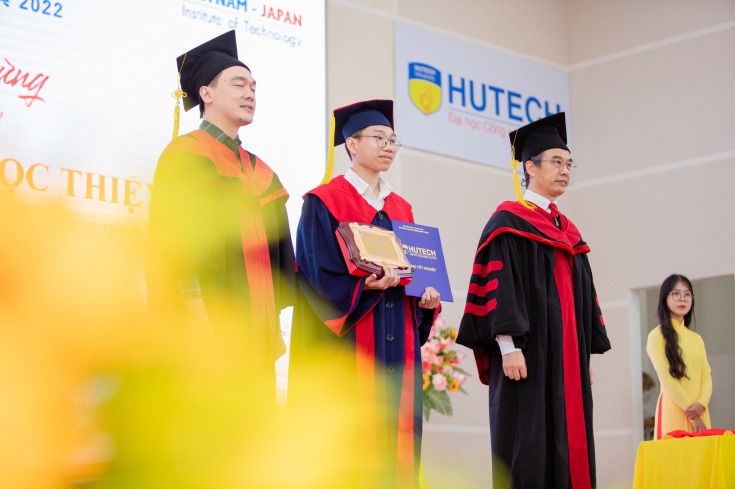 Tân Kỹ sư, Cử nhân Chương trình Việt - Nhật rạng ngời trong Lễ tốt nghiệp tràn đầy niềm vui và kỳ vọng 123