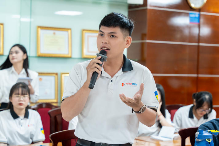 VKIT truyền cảm hứng nghiên cứu khoa học cho sinh viên qua chuyên đề “Mở khóa tiềm năng nghiên cứu” 54