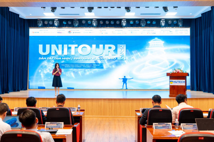 [Video] Gen Z HUTECH “bắt trend” kinh doanh số cùng loạt chuyên gia 38
