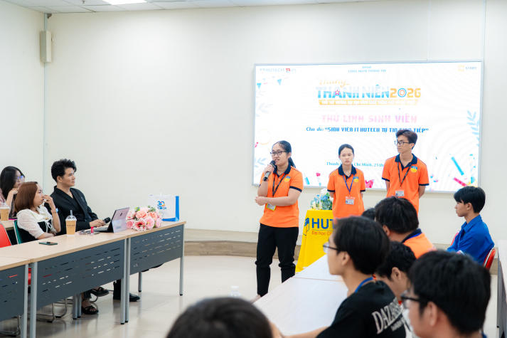 Sinh viên Công nghệ thông tin khai phá kỹ năng giao tiếp cùng MC Vũ Mạnh Cường 56