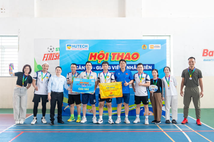 [Hội thao CB-GV-NV 2026] Tuyển sinh - Truyền thông - Marketing bảo vệ ngôi vương Bóng chuyền nam 156