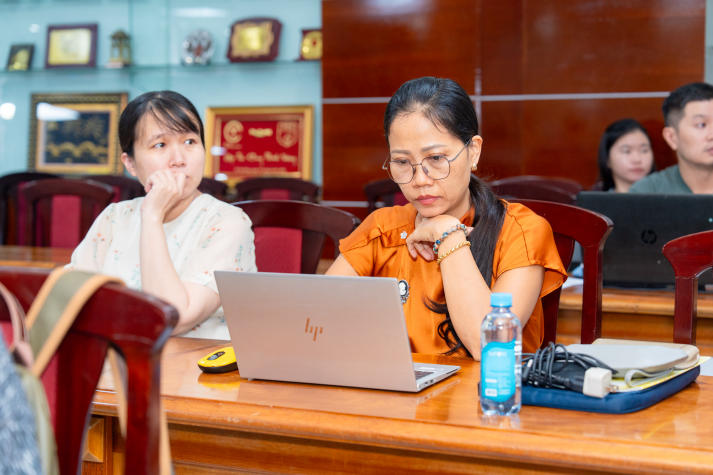 Giảng viên, học viên HUTECH trang bị thêm “trợ thủ” cho hành trình nghiên cứu trong môi trường số 30