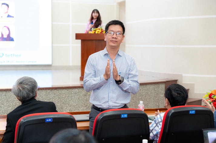 [Video] Sinh viên Khoa Tài chính - Thương mại cập nhật xu hướng ứng dụng công nghệ Fintech & Blockchain trong kinh tế số 63