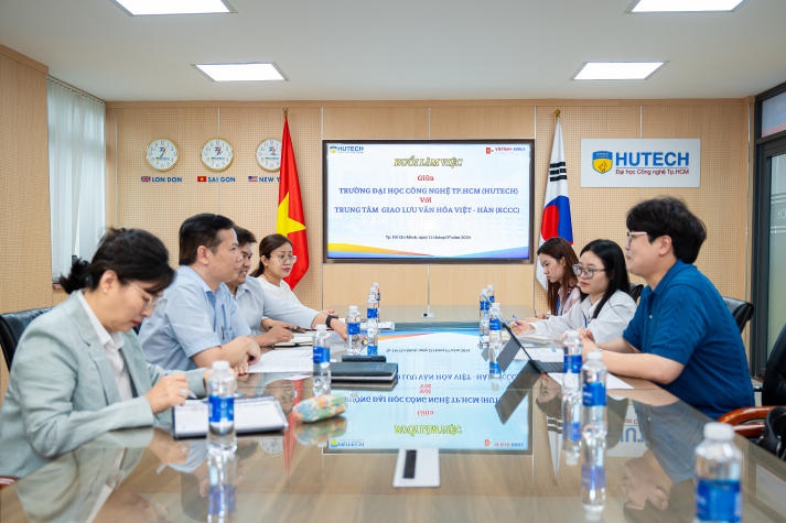 Collaboration between HUTECH and the Korea-Vietnam Culture Communication Center (KCCC) 13