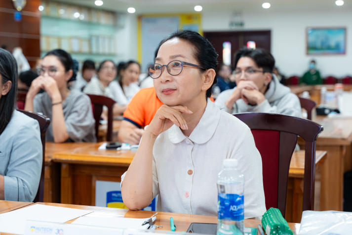 Từ trang sách đến sân khấu: Khám phá văn học xứ sở kim chi cùng sinh viên Khoa Hàn Quốc học 105