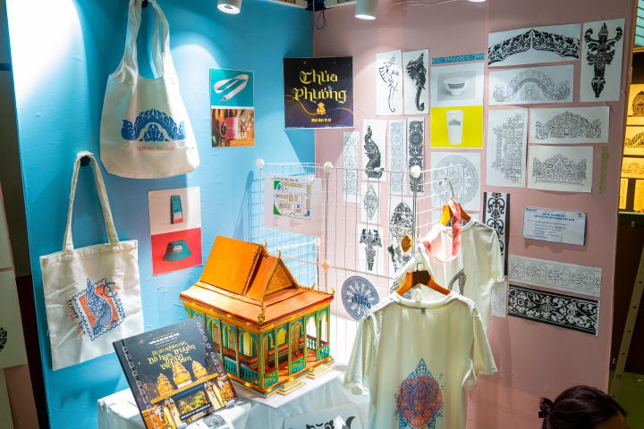 Mãn nhãn với loạt thiết kế ấn tượng trong triển lãm đồ họa vốn cổ và đồ họa bao bì của sinh viên Thiết kế đồ họa HUTECH 112