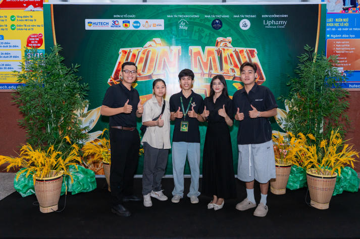 Sinh viên HUTECH thắp sáng niềm tự hào Việt qua chuỗi đồ án nghệ thuật hoành tráng 343