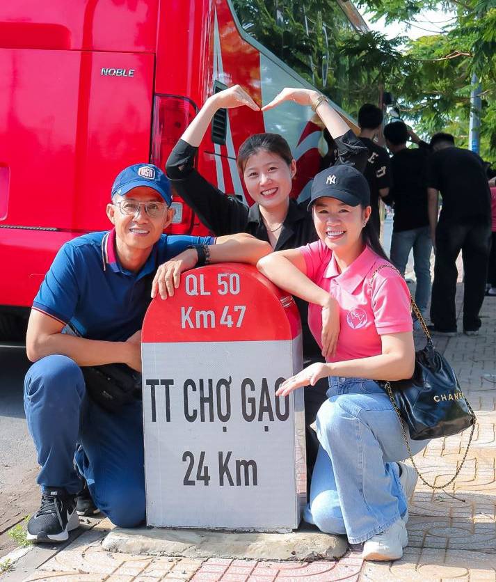 Sinh viên Khoa Quản trị Du lịch - Nhà hàng - Khách sạn lan tỏa yêu thương tại Tiền Giang