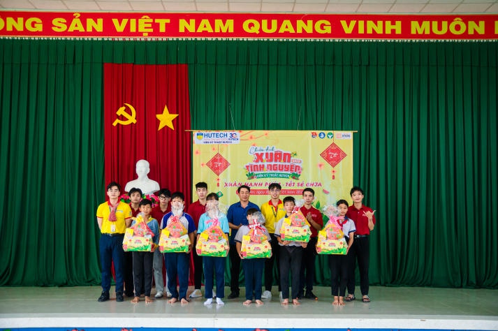 Viện Kỹ thuật lan tỏa yêu thương, gieo niềm hy vọng với chương trình Xuân tình nguyện ý nghĩa 51