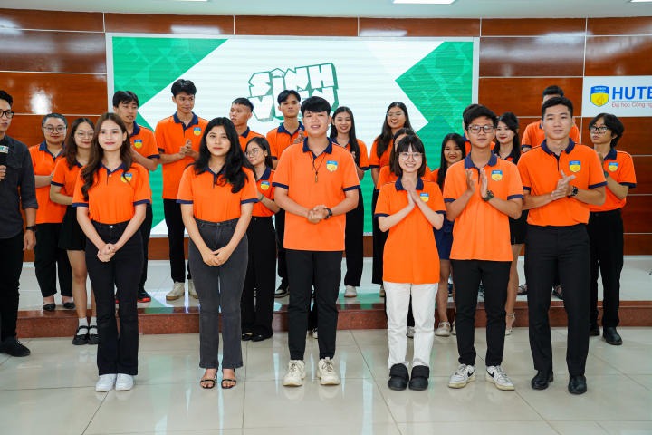 Sinh viên HUTECH tự tin phỏng vấn trực tiếp cùng BTC “Sinh viên Việt Nam thế hệ mới 2023” 192