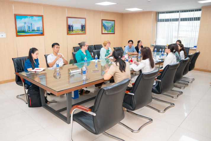 HUTECH collaborates with UK experts to strengthen women’s leadership capacity in the new era 124