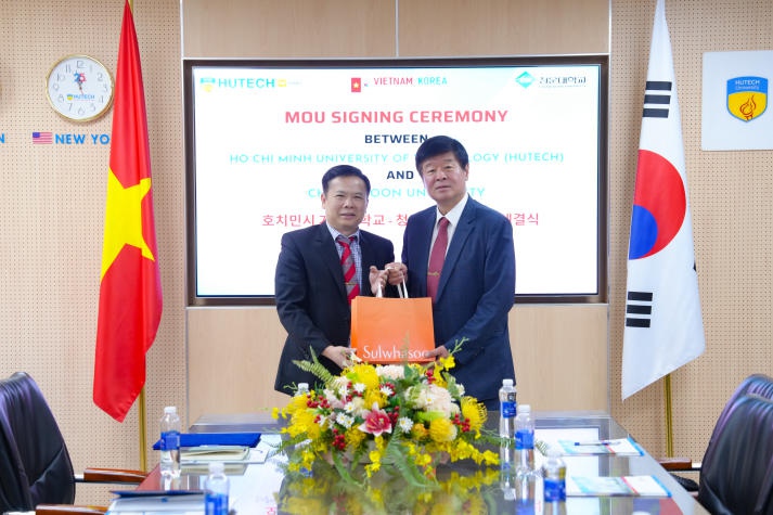 HUTECH ký kết MOU với Trường Đại học Chungwoon (Hàn Quốc) 78