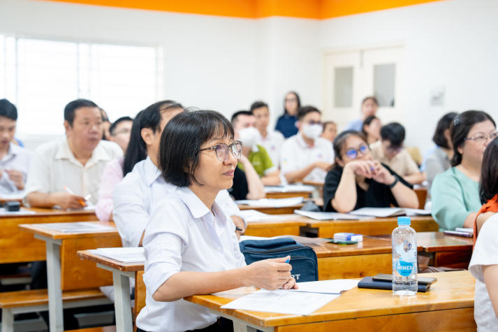 HUTECH tập huấn cán bộ coi thi: Sẵn sàng cho kỳ thi học kỳ 1A năm học 2025-2026 nghiêm túc, hiệu quả 47