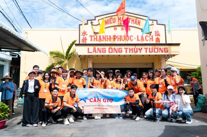 Sinh viên Quản trị dịch vụ du lịch và lữ hành học phát triển du lịch bền vững từ thực tế Cần Giờ 41