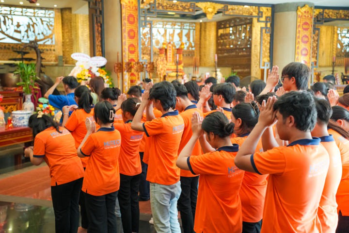 Sinh viên Viện Khoa học Ứng dụng HUTECH “bung xoã” sức trẻ qua hội trại “Sức trẻ Khoa học Ứng dụng” 31