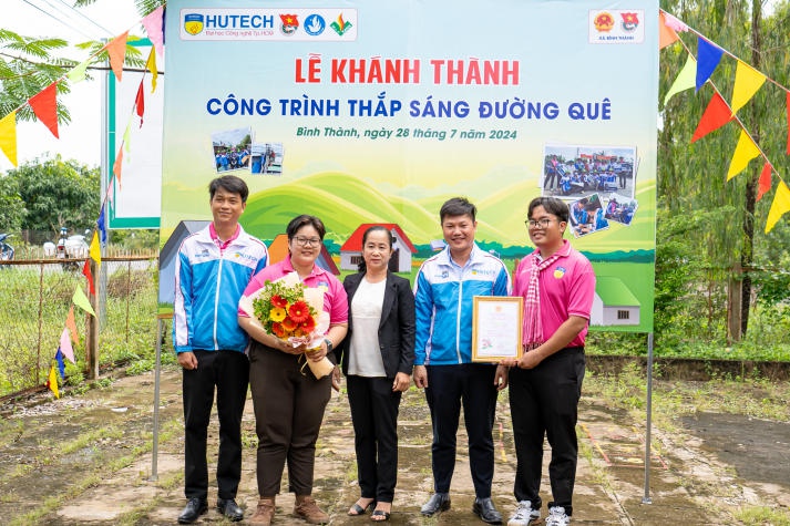 Mùa hè xanh HUTECH 2024 khánh thành 4 công trình trọng điểm tại mặt trận tỉnh Bến Tre và Đồng Tháp 176