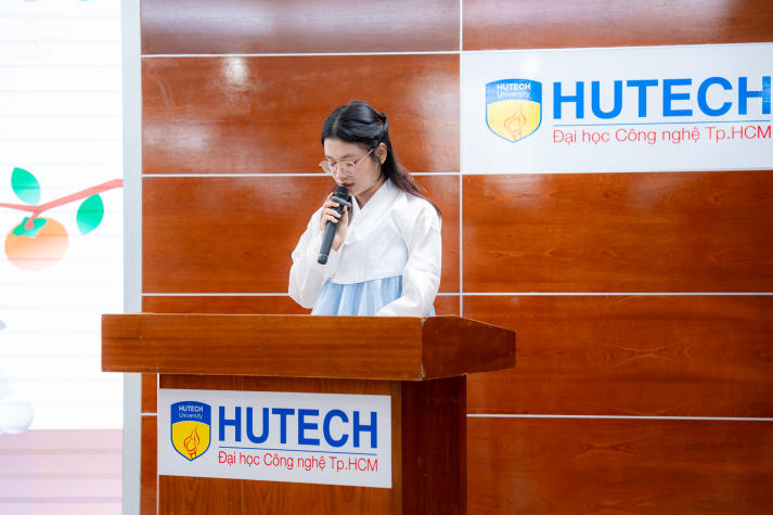 “Trung thu Hội nhập - Sắc màu đa văn hóa” tại HUTECH: Gắn kết sinh viên, lan tỏa giá trị văn hóa 52