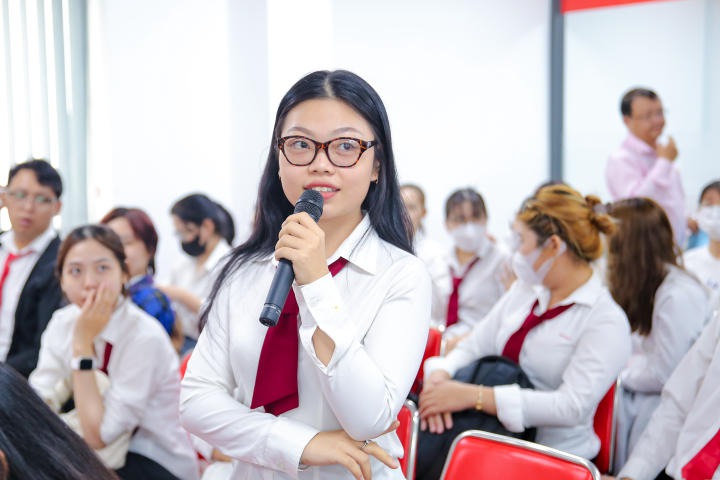 Sinh viên Quản trị Nhà hàng và Nghệ thuật ẩm thực tìm hiểu thực phẩm và đồ uống từ đậu nành 142