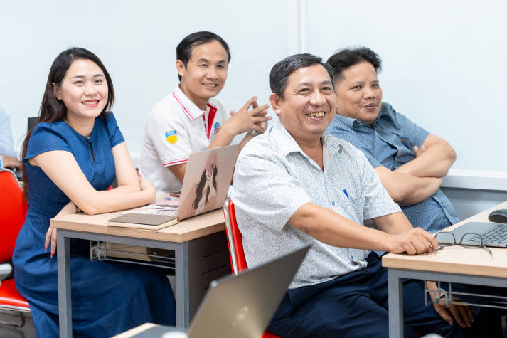 Giảng viên Khoa Công nghệ thông tin nâng cao năng lực viết và công bố nghiên cứu quốc tế 44