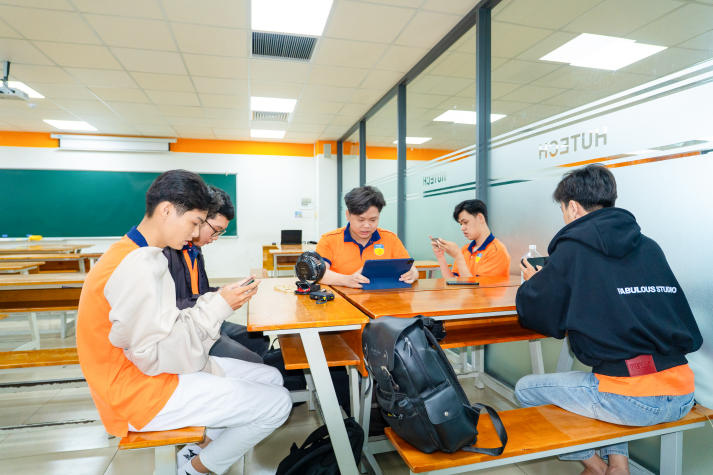 Khai mạc HUTECH Esports 2026: Sân chơi thể thao điện tử quy tụ sinh viên đam mê công nghệ 39