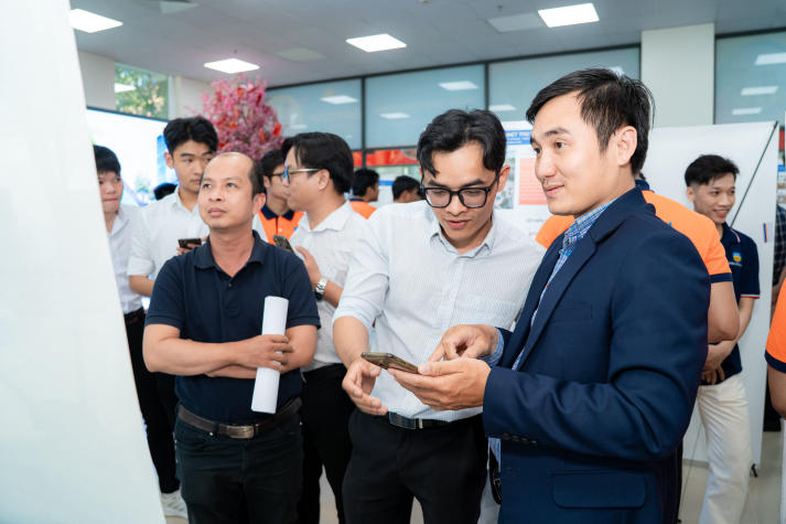 Chạm ngõ nghề nghiệp từ đồ án số: Dấu ấn sinh viên Khoa Xây dựng tại BIM Project Showcase 2026 53