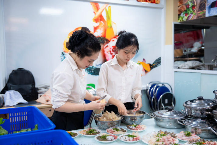 Buffet lẩu 99K đậm vị Tết miền Nam - Đồ án tốt nghiệp “đưa thực khách về nhà” của sinh viên HUTECH 55