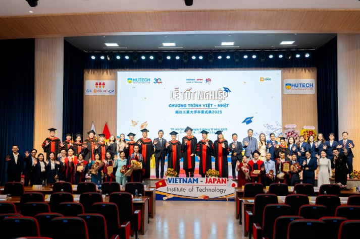 Tân khoa VJIT Trương Nguyên An: “Chúng ta sống không chỉ để tận hưởng" 131