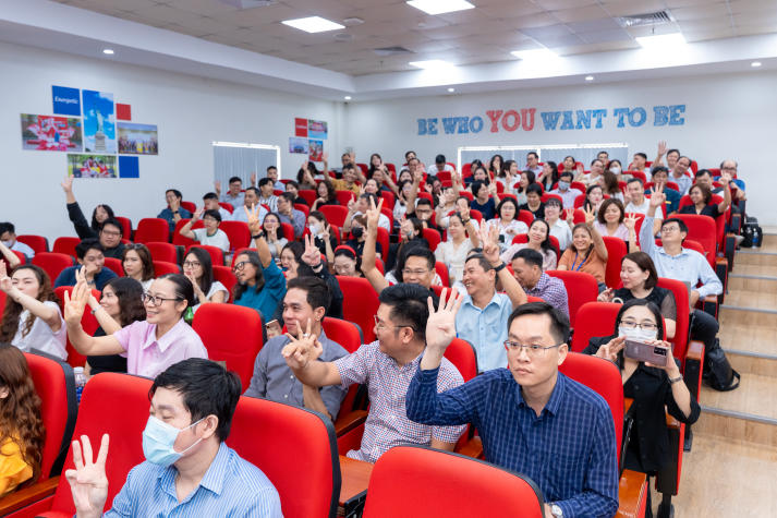 Giảng viên HUTECH tìm hiểu về tích hợp trí tuệ nhân tạo trong giáo dục đại học cùng chuyên gia Đại học Columbia 64
