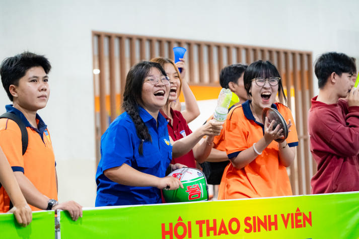 [HUTECH Games 2026] Viện Kỹ thuật lội ngược dòng ngoạn mục, giành ngôi vương Bóng chuyền nam 58