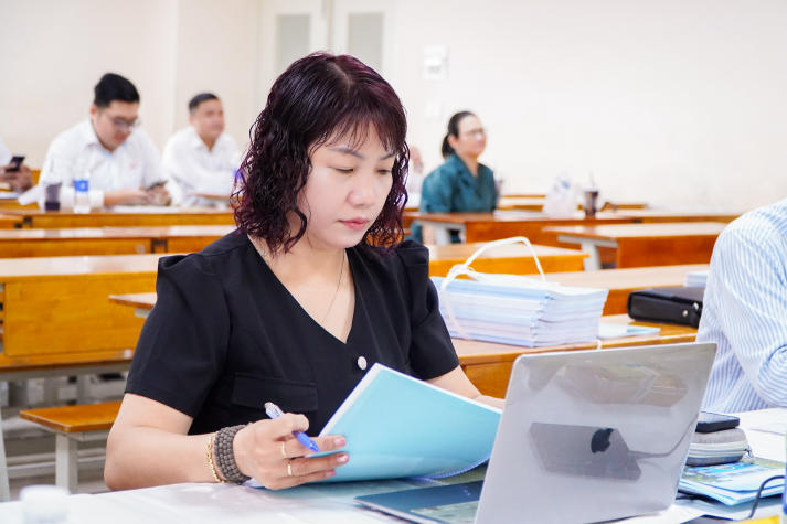 ​Học viên ngành Quản trị kinh doanh HUTECH hoàn thành luận văn/đề án tốt nghiệp Thạc sĩ với kết quả đầy tự hào 14