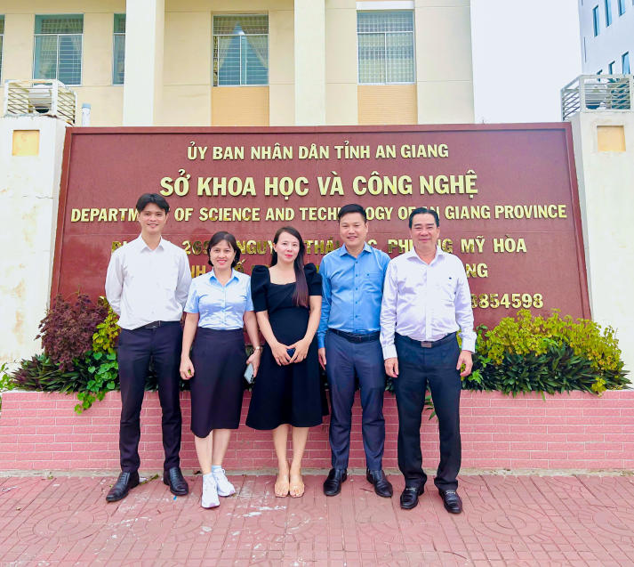 Làng văn hóa bốn dân tộc An Giang - Giải pháp du lịch từ đề tài khoa học của Khoa Quản trị Du lịch - Nhà hàng - Khách sạn HUTECH 10