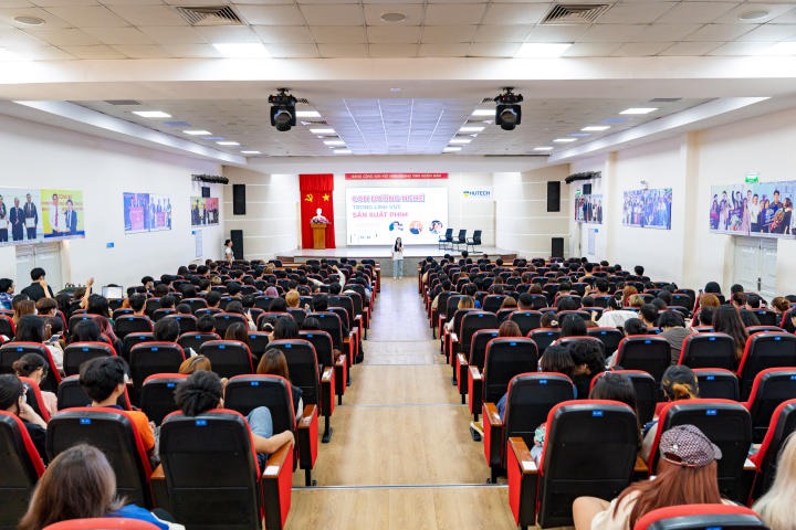 Sinh viên Khoa Truyền thông & Thiết kế HUTECH tìm hiểu nghề sản xuất phim 8