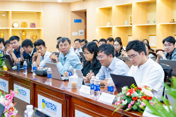 Đón đầu kỷ nguyên số: HUTECH thúc đẩy ứng dụng AI trong giảng dạy, đào tạo và nghiên cứu khoa học 51