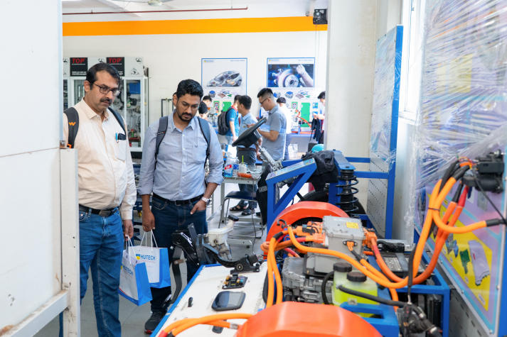 ​HUTECH làm việc với Bosch Global Software Technologies Việt Nam 70