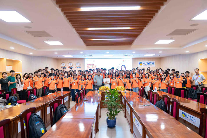 HUTECH trang bị cho sinh viên khả năng tiếp cận và xử lý thông tin hiệu quả 9