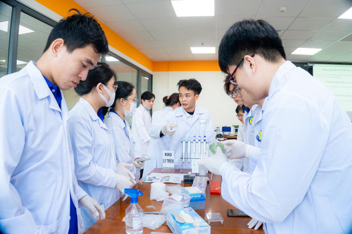 Phù Sa Genomics đồng hành cùng sinh viên Khoa Thú y - Chăn nuôi phát triển kỹ năng xét nghiệm sinh học phân tử 79