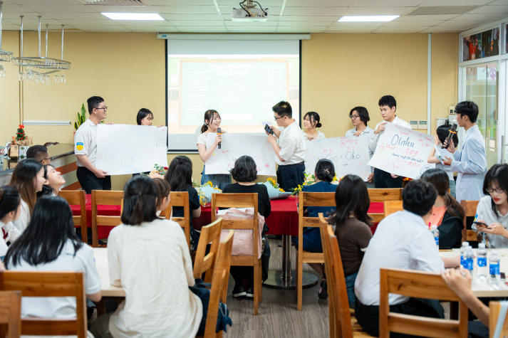 Sinh viên Đại học Kagawa trải nghiệm văn hóa và mở rộng tư duy hội nhập cùng sinh viên viên HUTECH 78