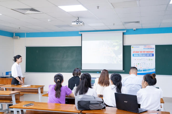 [Video] Sinh viên Viện Khoa học Ứng dụng HUTECH bảo vệ đồ án trước doanh nghiệp và “săn” việc ngay tại trường 72