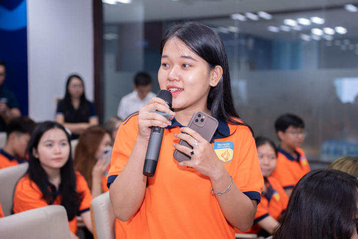 Tham quan thực tế tại Ngân hàng Bản Việt, sinh viên Khoa Luật khám phá cơ hội nghề nghiệp tương lai 59