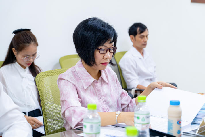 Bức tranh đa chiều về các vấn đề pháp lý tại buổi bảo vệ luận văn/đề án Thạc sĩ ngành Luật kinh tế 17