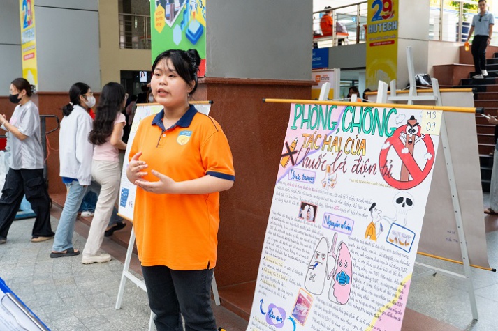 Ấn tượng buổi triển lãm Cuộc thi làm báo tường “Phòng, chống tác hại của thuốc lá điện tử” 81