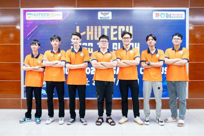 Viện Đào tạo Quốc tế HUTECH khai mạc Cuộc thi I-HUTECH "The road to glory" 449