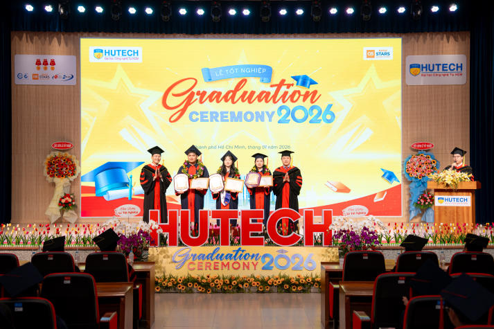 Ngày tốt nghiệp: Tân khoa HUTECH vững vàng bước vào “đại lộ thành công” 56