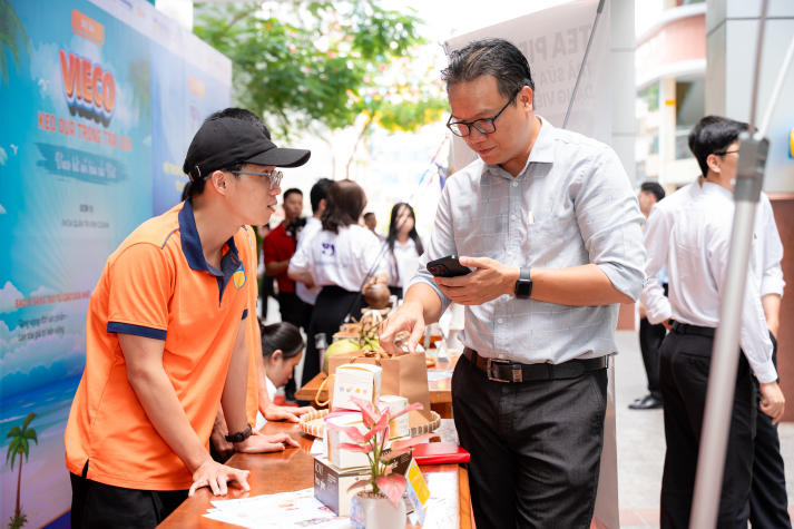 Loạt sân chơi học thuật - văn hóa nghệ thuật - thể thao cho sinh viên HUTECH thỏa sức hòa cùng đam mê 40